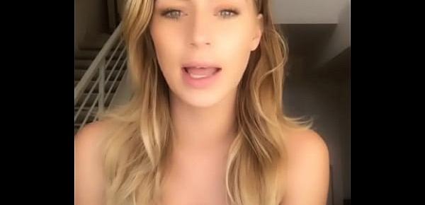  New big boobs school girl making herself nude